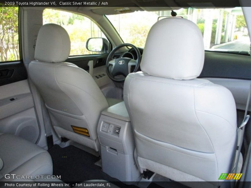 Classic Silver Metallic / Ash 2009 Toyota Highlander V6