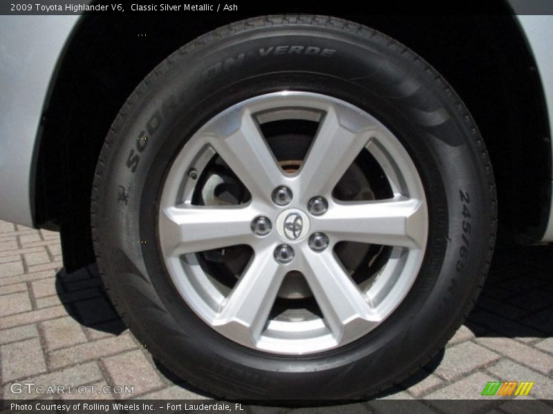 Classic Silver Metallic / Ash 2009 Toyota Highlander V6