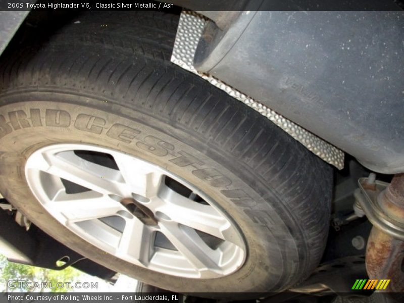 Classic Silver Metallic / Ash 2009 Toyota Highlander V6