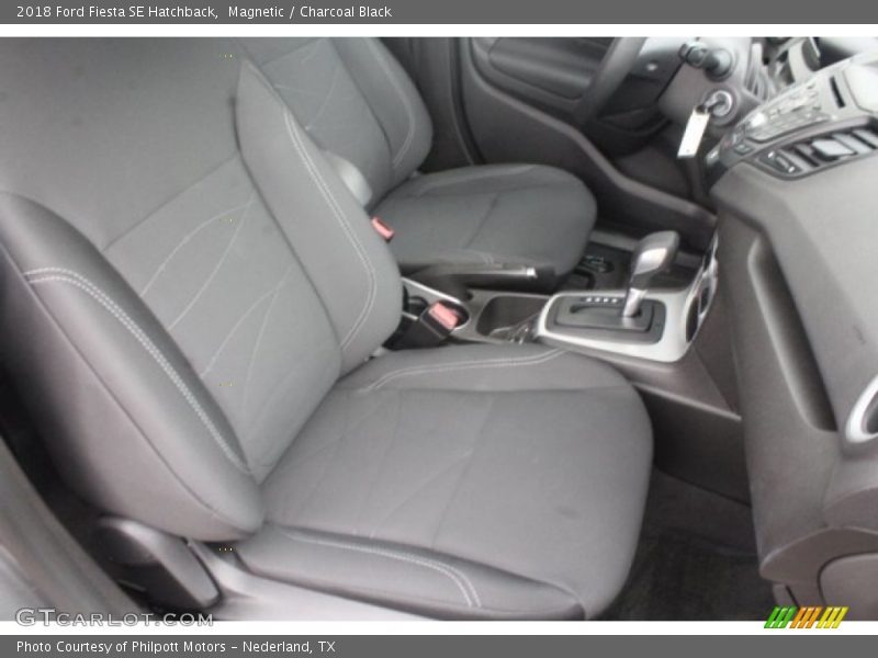 Magnetic / Charcoal Black 2018 Ford Fiesta SE Hatchback