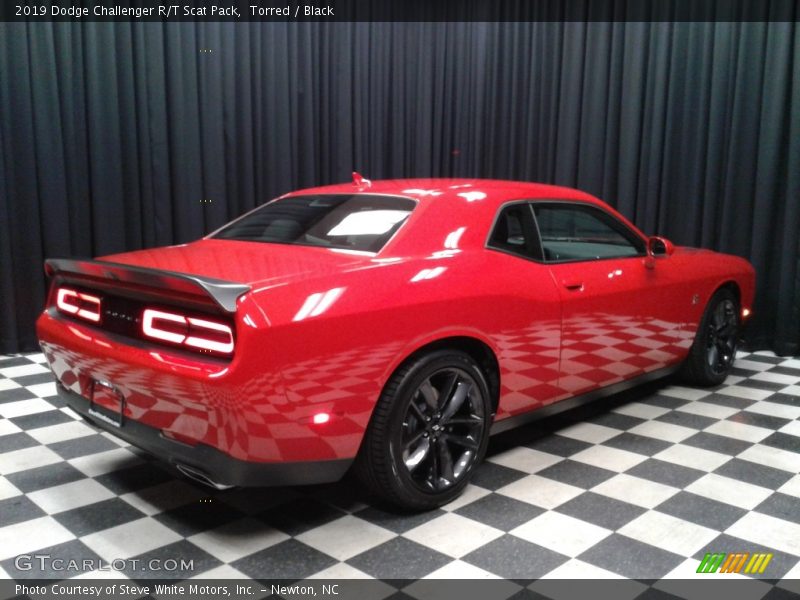 Torred / Black 2019 Dodge Challenger R/T Scat Pack
