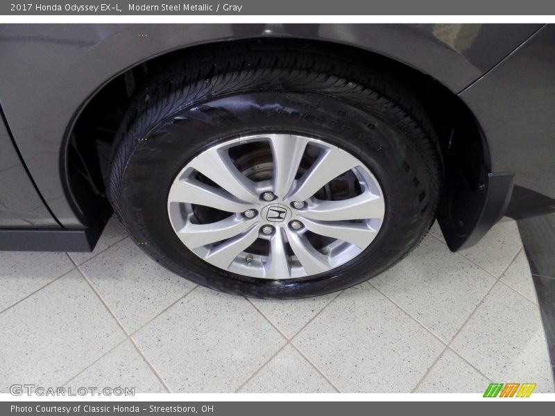 Modern Steel Metallic / Gray 2017 Honda Odyssey EX-L