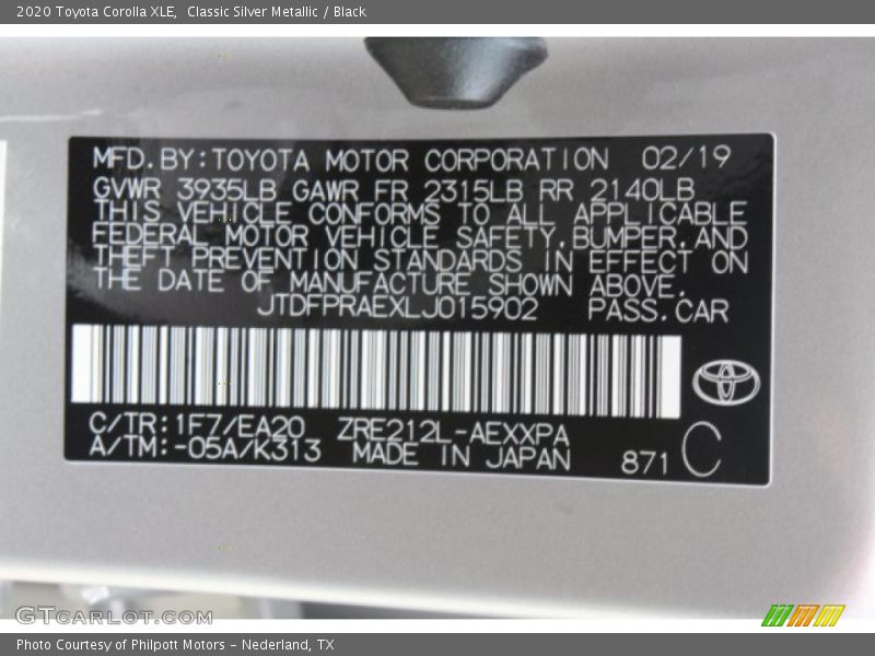 Classic Silver Metallic / Black 2020 Toyota Corolla XLE