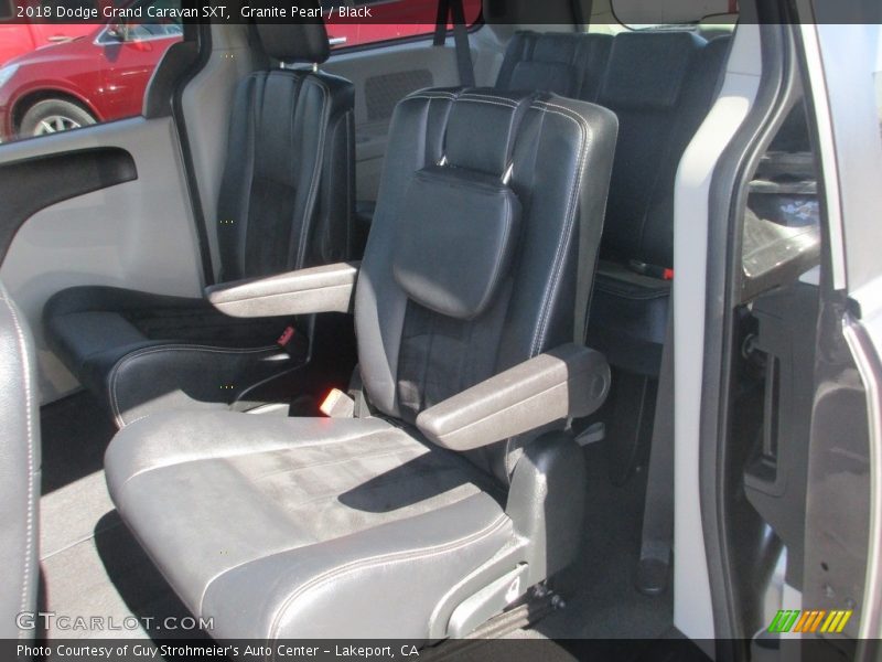 Granite Pearl / Black 2018 Dodge Grand Caravan SXT