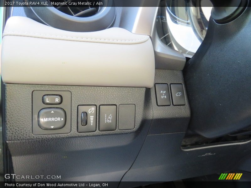 Magnetic Gray Metallic / Ash 2017 Toyota RAV4 XLE