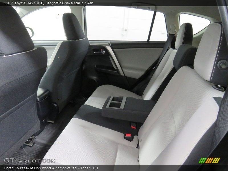 Magnetic Gray Metallic / Ash 2017 Toyota RAV4 XLE