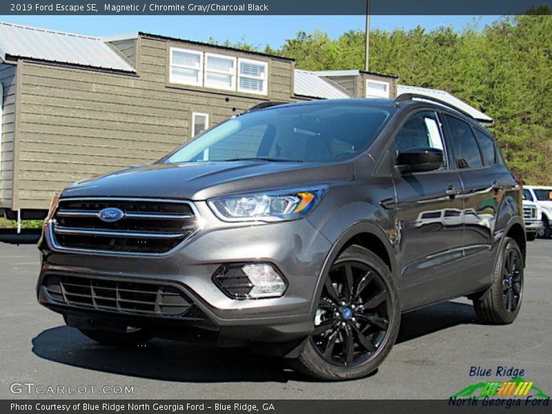 Magnetic / Chromite Gray/Charcoal Black 2019 Ford Escape SE