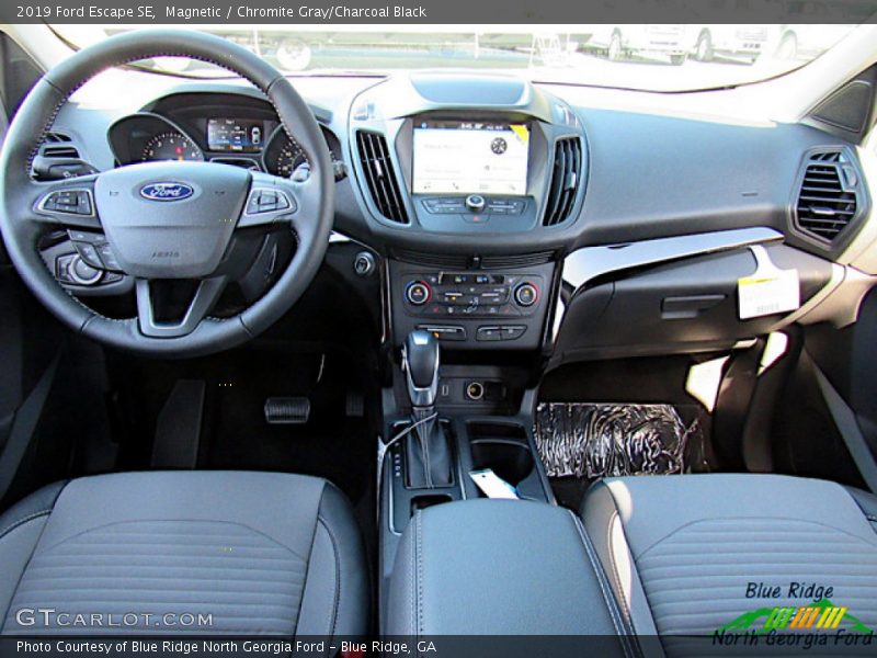 Magnetic / Chromite Gray/Charcoal Black 2019 Ford Escape SE