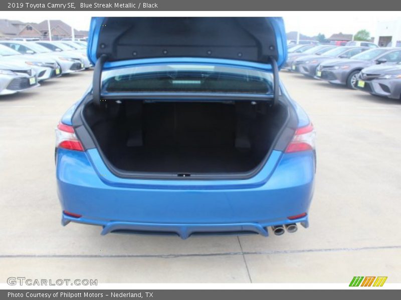 Blue Streak Metallic / Black 2019 Toyota Camry SE