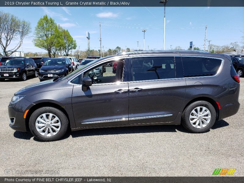 Granite Crystal Metallic / Black/Alloy 2019 Chrysler Pacifica Touring L