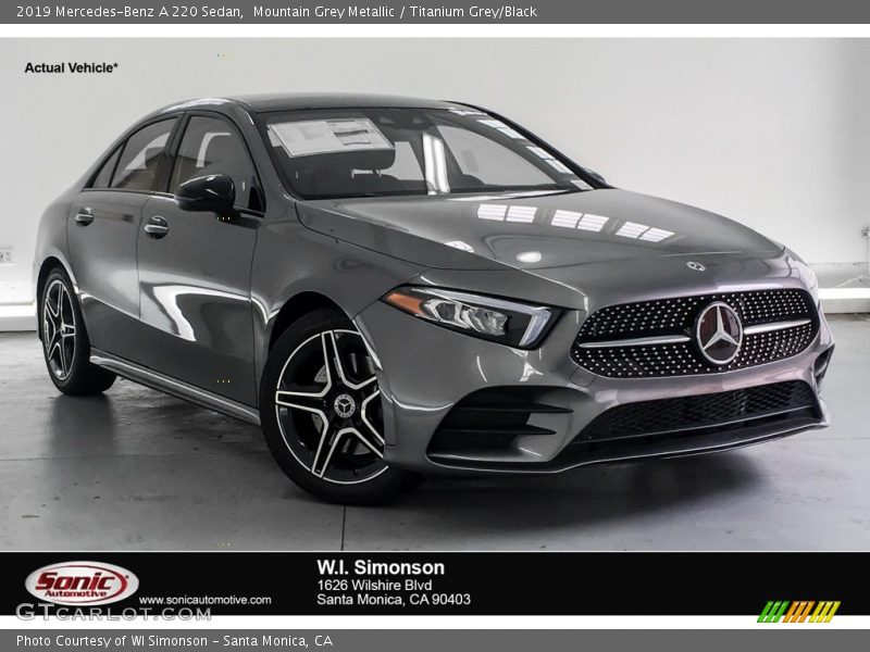 Mountain Grey Metallic / Titanium Grey/Black 2019 Mercedes-Benz A 220 Sedan