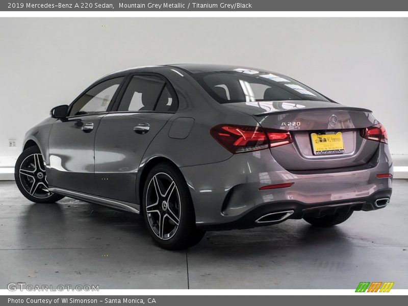 Mountain Grey Metallic / Titanium Grey/Black 2019 Mercedes-Benz A 220 Sedan