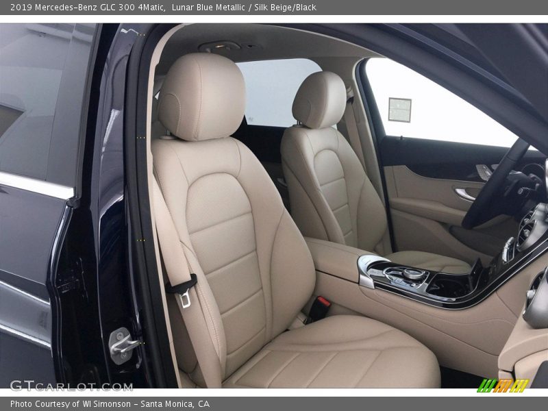 Lunar Blue Metallic / Silk Beige/Black 2019 Mercedes-Benz GLC 300 4Matic