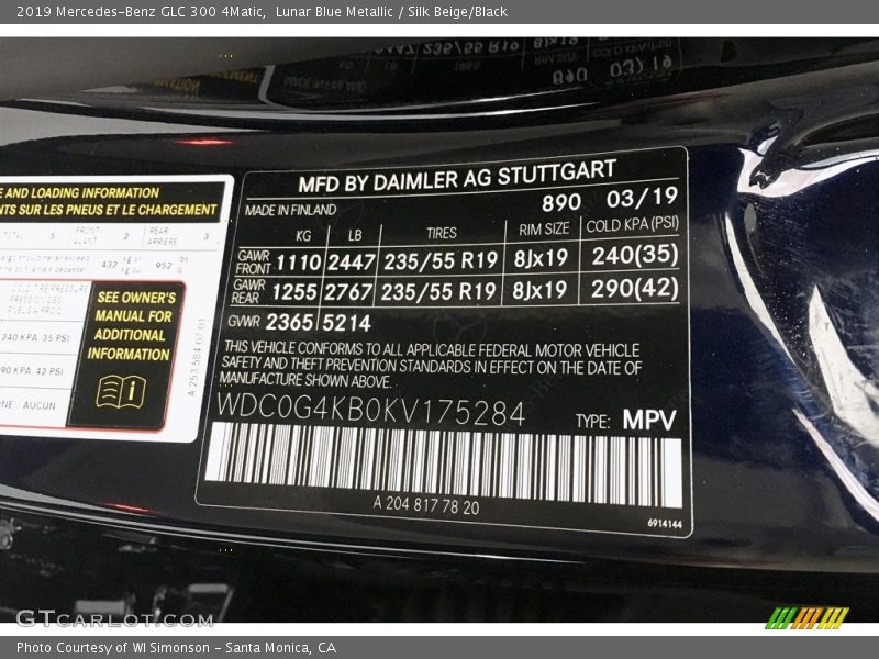 Lunar Blue Metallic / Silk Beige/Black 2019 Mercedes-Benz GLC 300 4Matic