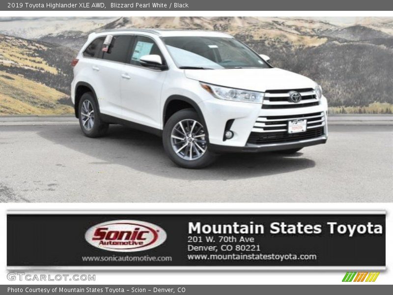 Blizzard Pearl White / Black 2019 Toyota Highlander XLE AWD