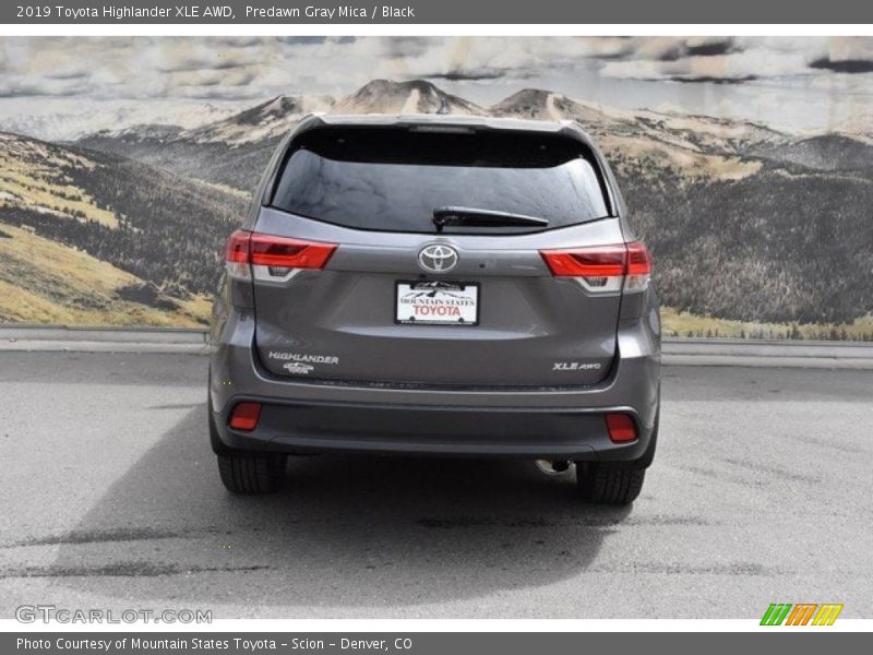 Predawn Gray Mica / Black 2019 Toyota Highlander XLE AWD