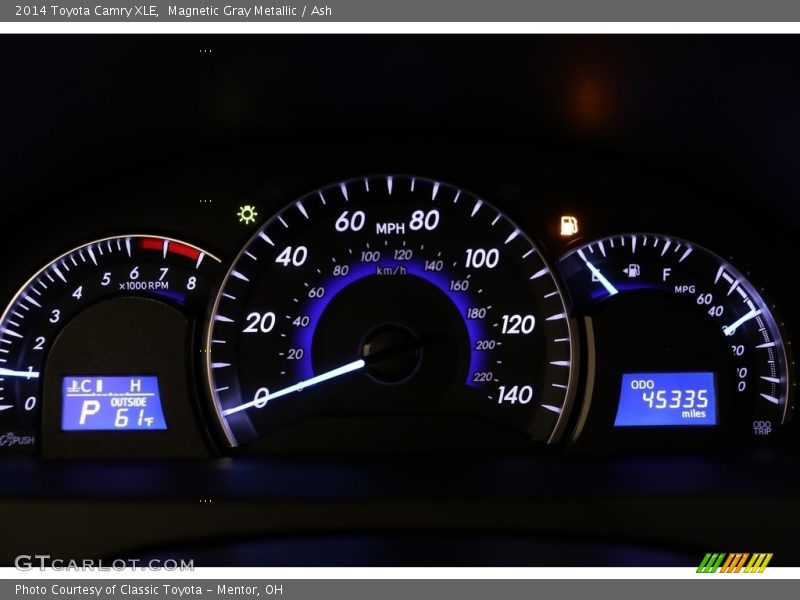 Magnetic Gray Metallic / Ash 2014 Toyota Camry XLE