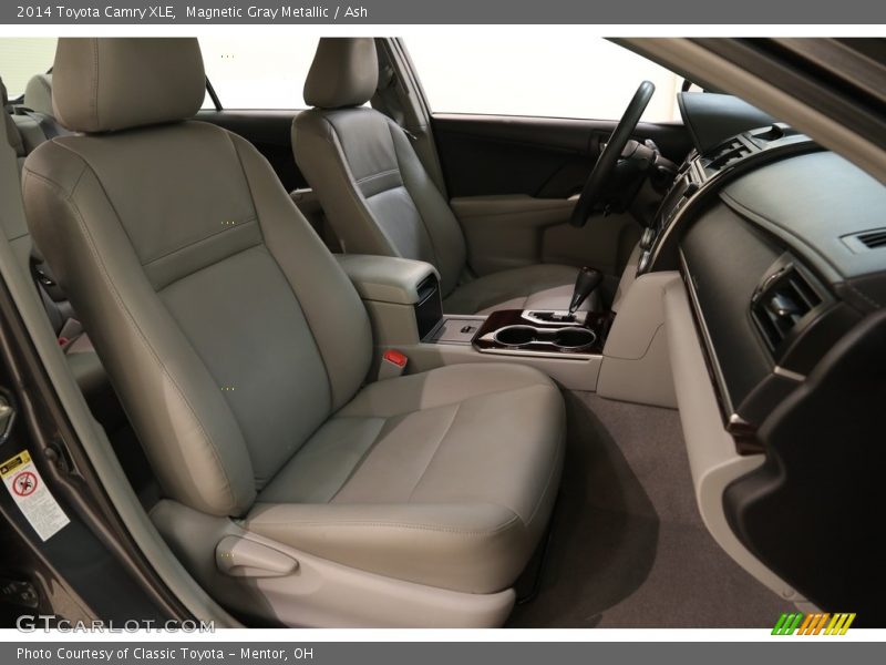 Magnetic Gray Metallic / Ash 2014 Toyota Camry XLE