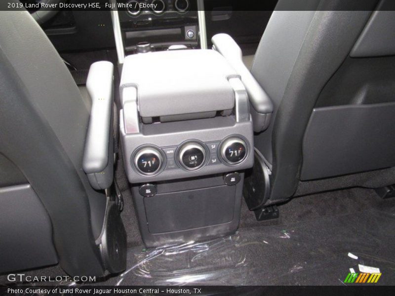 Fuji White / Ebony 2019 Land Rover Discovery HSE