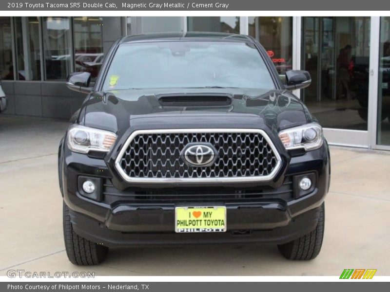 Magnetic Gray Metallic / Cement Gray 2019 Toyota Tacoma SR5 Double Cab