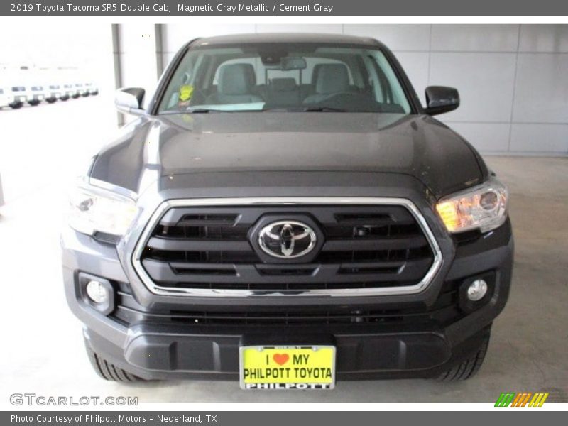 Magnetic Gray Metallic / Cement Gray 2019 Toyota Tacoma SR5 Double Cab