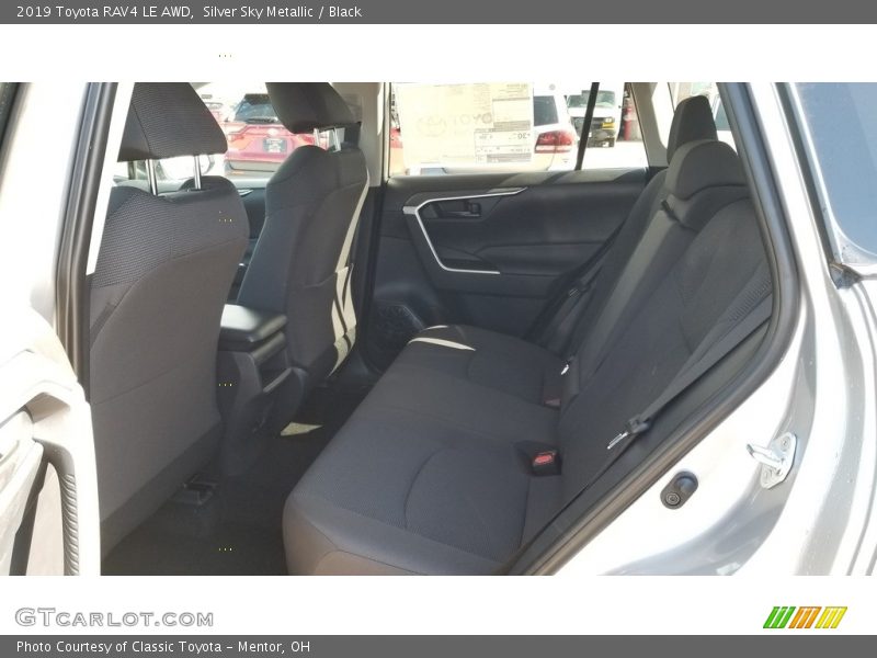 Silver Sky Metallic / Black 2019 Toyota RAV4 LE AWD