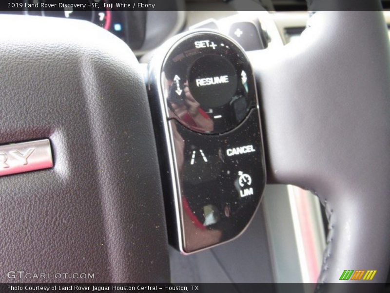 Fuji White / Ebony 2019 Land Rover Discovery HSE