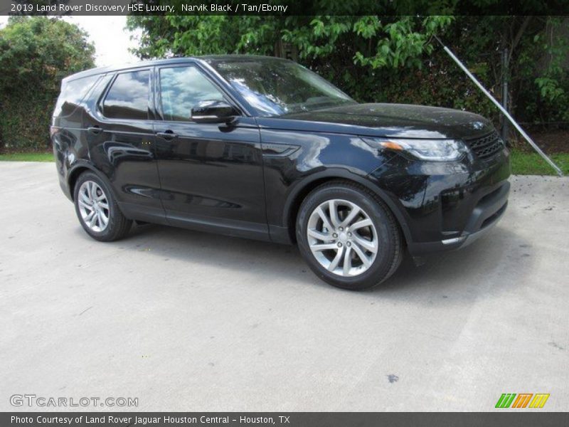 Narvik Black / Tan/Ebony 2019 Land Rover Discovery HSE Luxury