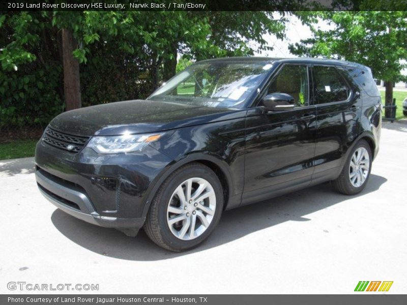 Narvik Black / Tan/Ebony 2019 Land Rover Discovery HSE Luxury