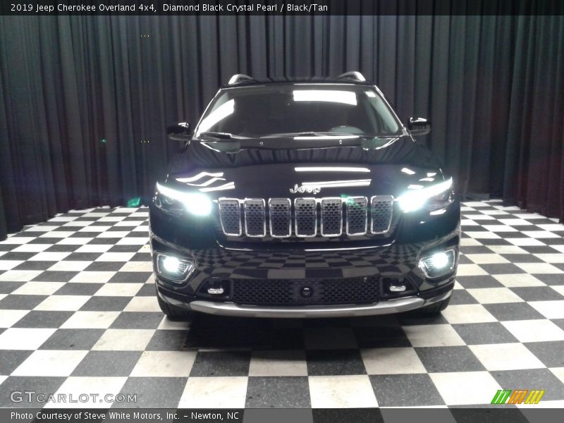 Diamond Black Crystal Pearl / Black/Tan 2019 Jeep Cherokee Overland 4x4