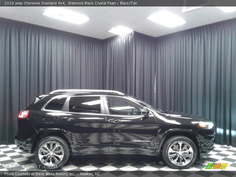 Diamond Black Crystal Pearl / Black/Tan 2019 Jeep Cherokee Overland 4x4