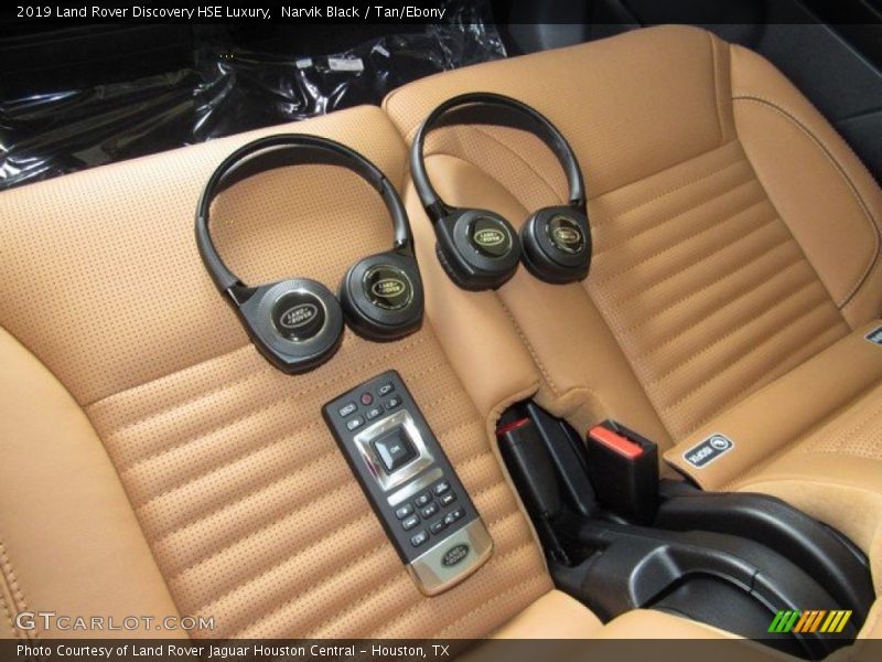 Narvik Black / Tan/Ebony 2019 Land Rover Discovery HSE Luxury