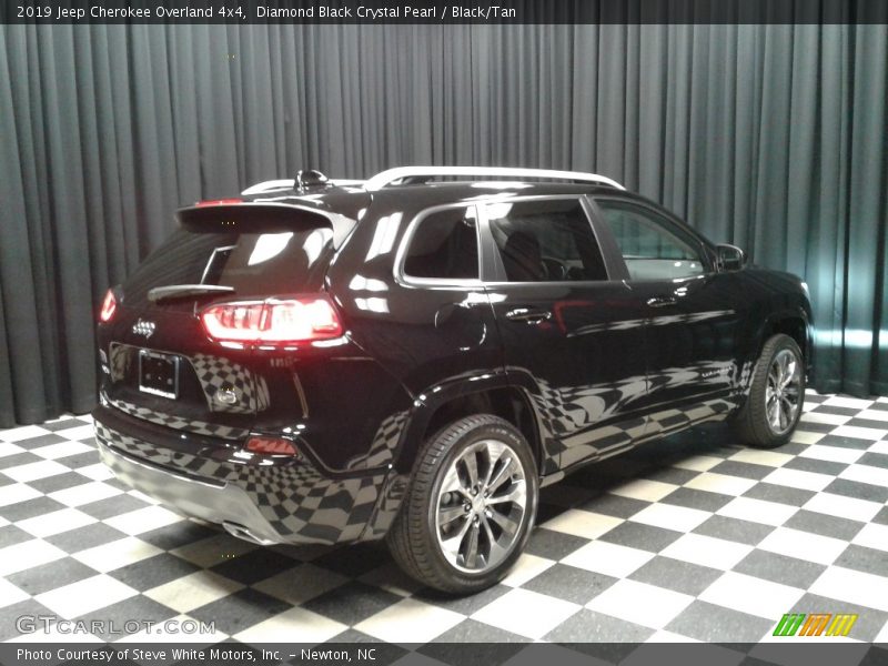 Diamond Black Crystal Pearl / Black/Tan 2019 Jeep Cherokee Overland 4x4