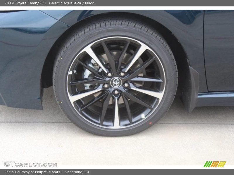 Galactic Aqua Mica / Black 2019 Toyota Camry XSE