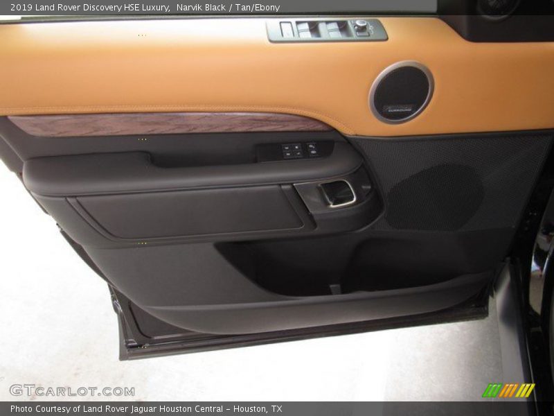 Narvik Black / Tan/Ebony 2019 Land Rover Discovery HSE Luxury