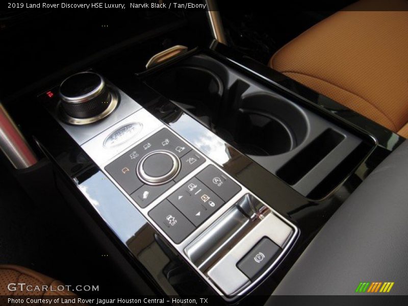 Narvik Black / Tan/Ebony 2019 Land Rover Discovery HSE Luxury
