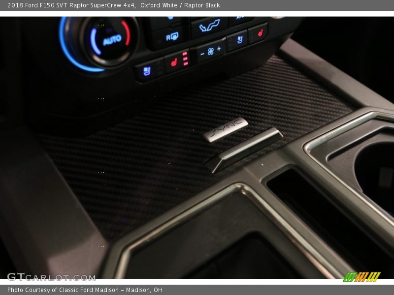 Oxford White / Raptor Black 2018 Ford F150 SVT Raptor SuperCrew 4x4