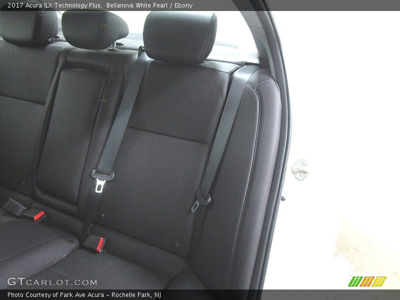 Bellanova White Pearl / Ebony 2017 Acura ILX Technology Plus