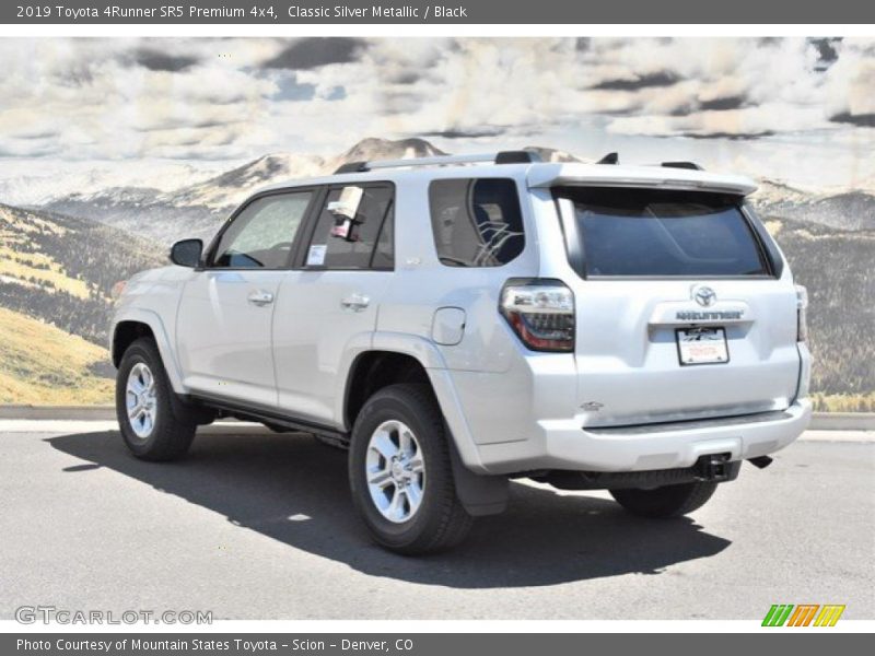 Classic Silver Metallic / Black 2019 Toyota 4Runner SR5 Premium 4x4