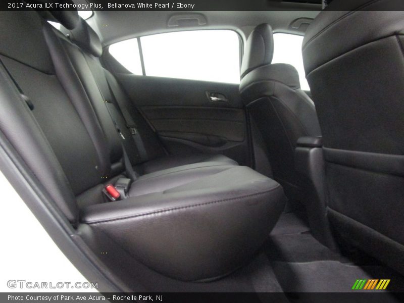 Bellanova White Pearl / Ebony 2017 Acura ILX Technology Plus