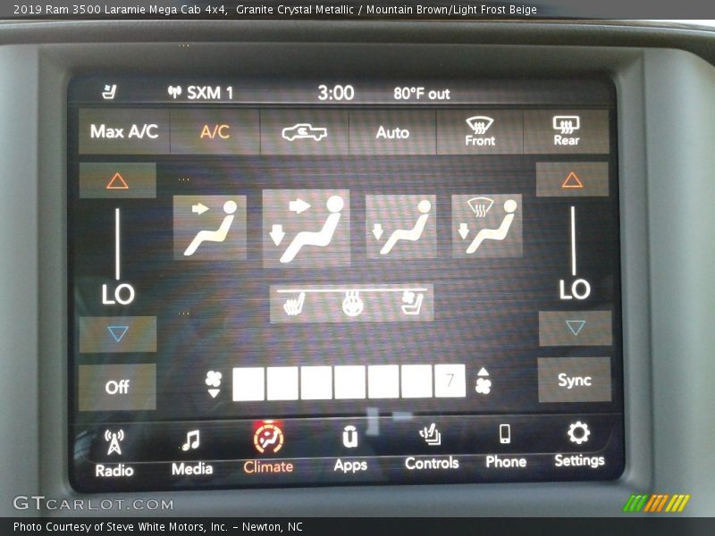 Controls of 2019 3500 Laramie Mega Cab 4x4