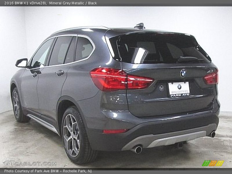 Mineral Grey Metallic / Black 2016 BMW X1 xDrive28i