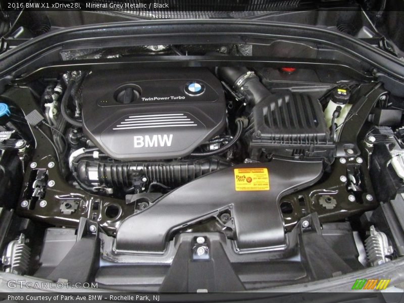 Mineral Grey Metallic / Black 2016 BMW X1 xDrive28i