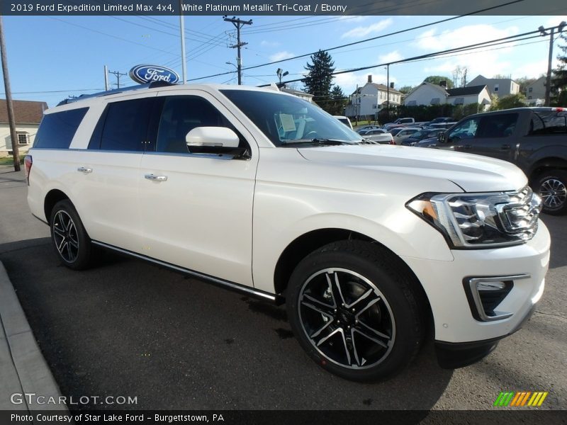 Front 3/4 View of 2019 Expedition Limited Max 4x4