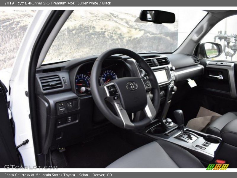 Super White / Black 2019 Toyota 4Runner SR5 Premium 4x4