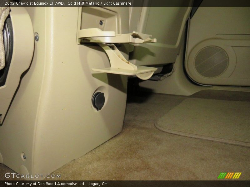 Gold Mist Metallic / Light Cashmere 2009 Chevrolet Equinox LT AWD