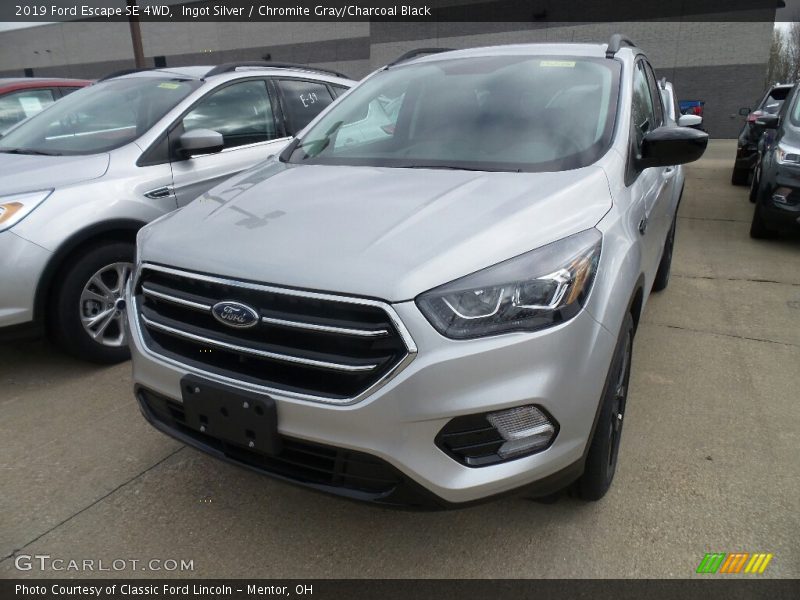 Ingot Silver / Chromite Gray/Charcoal Black 2019 Ford Escape SE 4WD