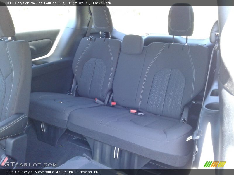 Bright White / Black/Black 2019 Chrysler Pacifica Touring Plus