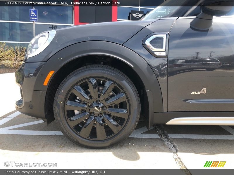 Thunder Grey / Carbon Black 2019 Mini Countryman Cooper S All4