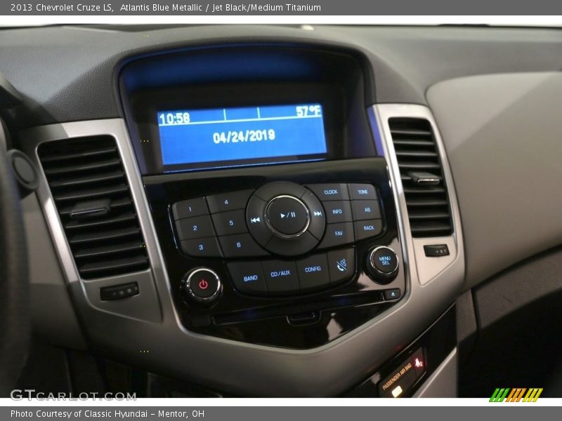 Atlantis Blue Metallic / Jet Black/Medium Titanium 2013 Chevrolet Cruze LS